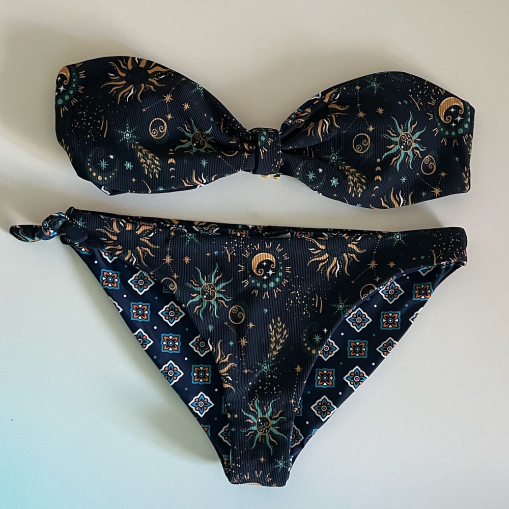 {Vacancy Co.} Brand New REVERSIBLE Moana Moon & Tile Bikini
